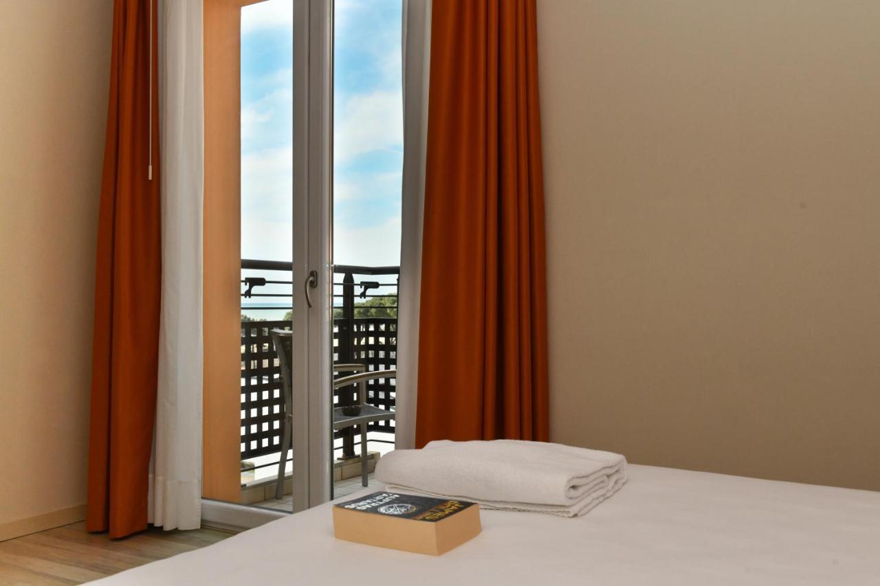Hotel Vienna 리도 디 예솔로 외부 사진